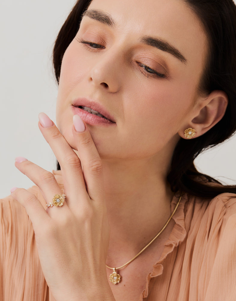 Peony No.4 | Peony Diamond Ring