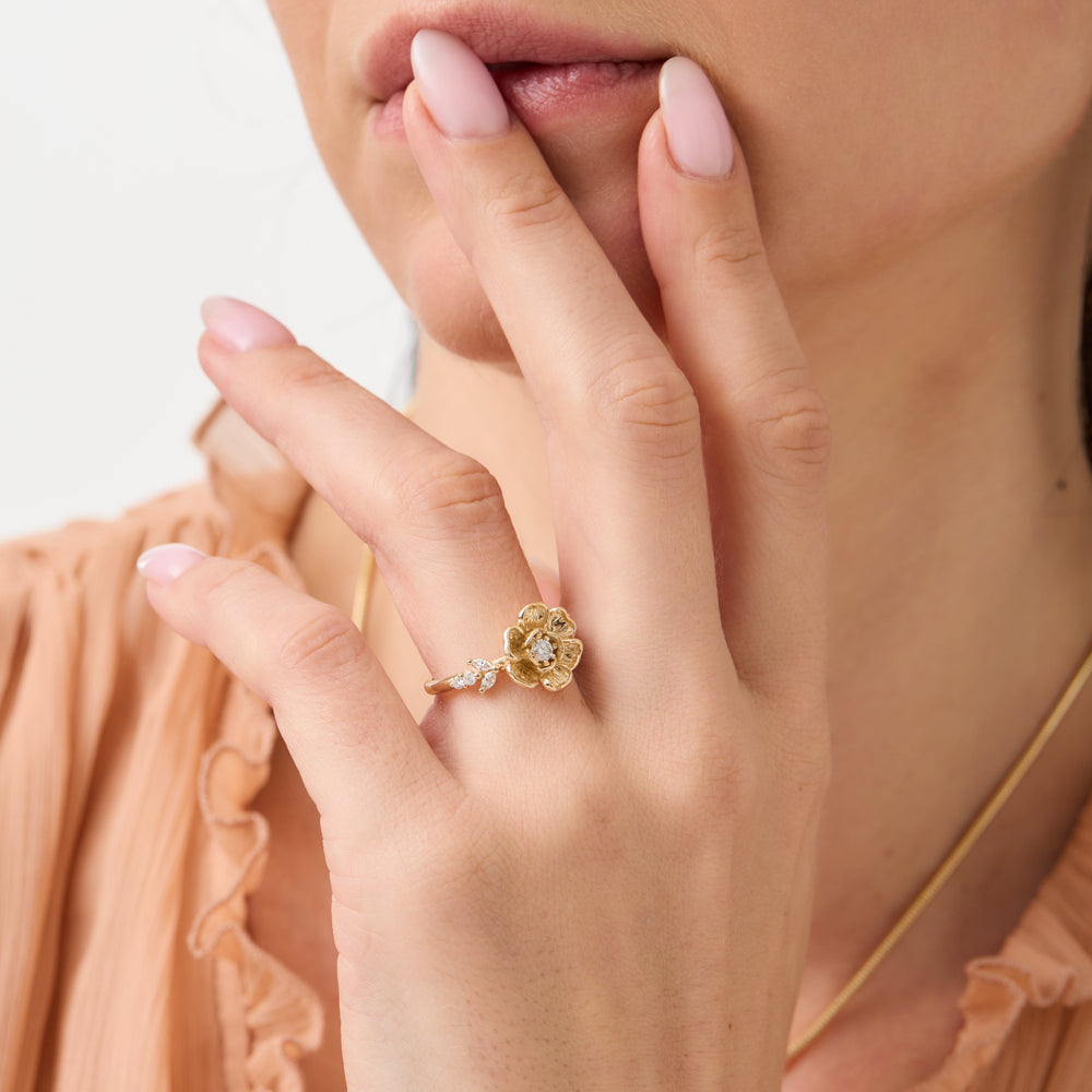 Peony No.4 | Peony Diamond Ring