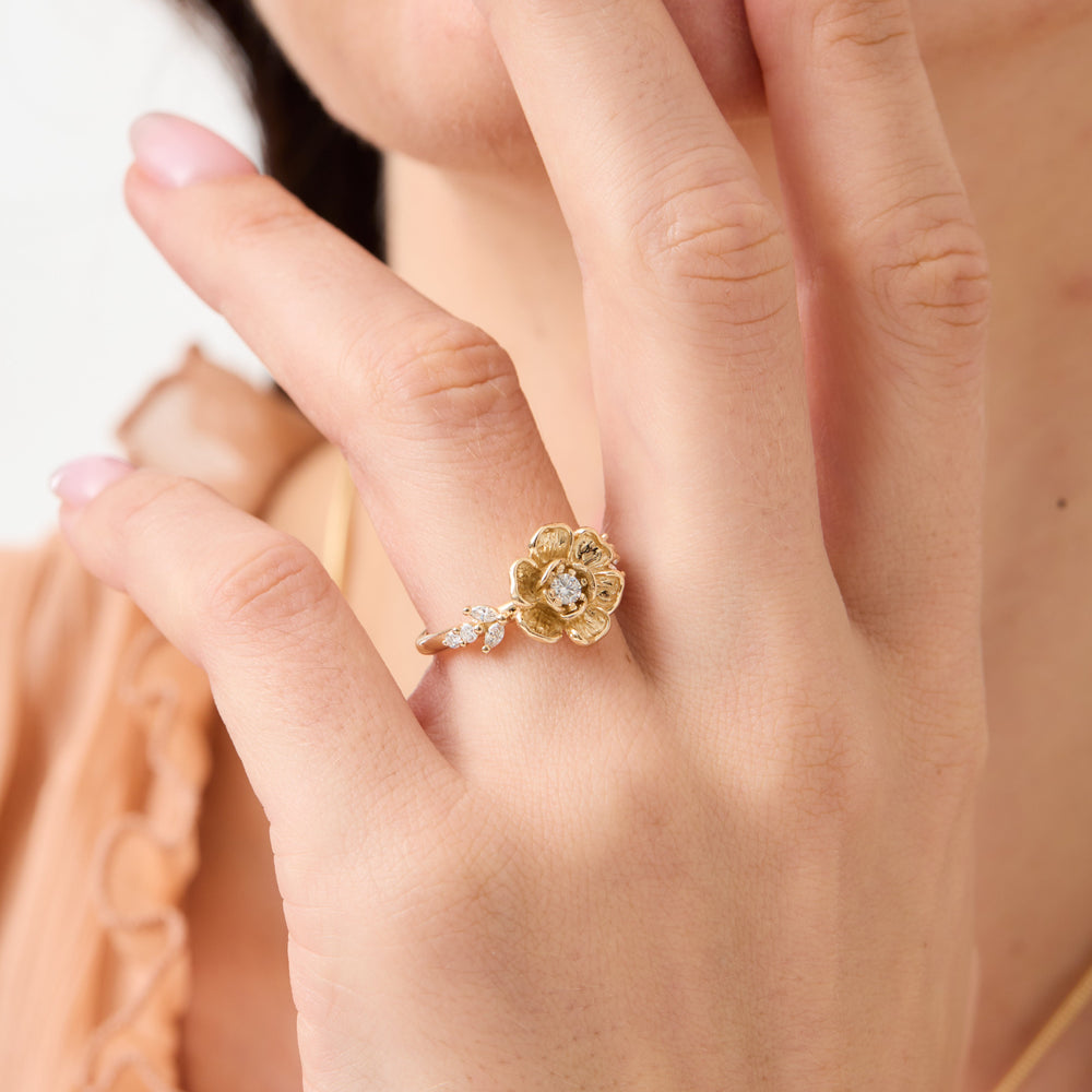 Peony No.4 | Peony Diamond Ring