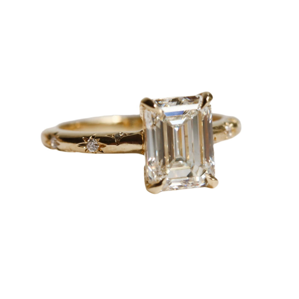 Stella | 2 ct. Emerald Cut Diamond Starburst Ring