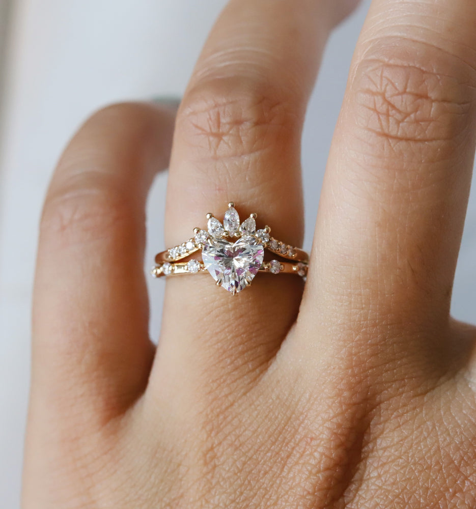 Aurora | 1 ct. Heart Diamond Accented Ring