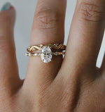 Aurora | 1 ct. Oval Diamond Accented Ring