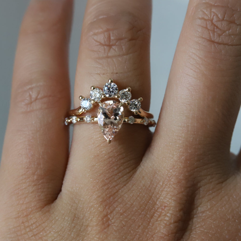 Aurora 5-Stone Curve Band