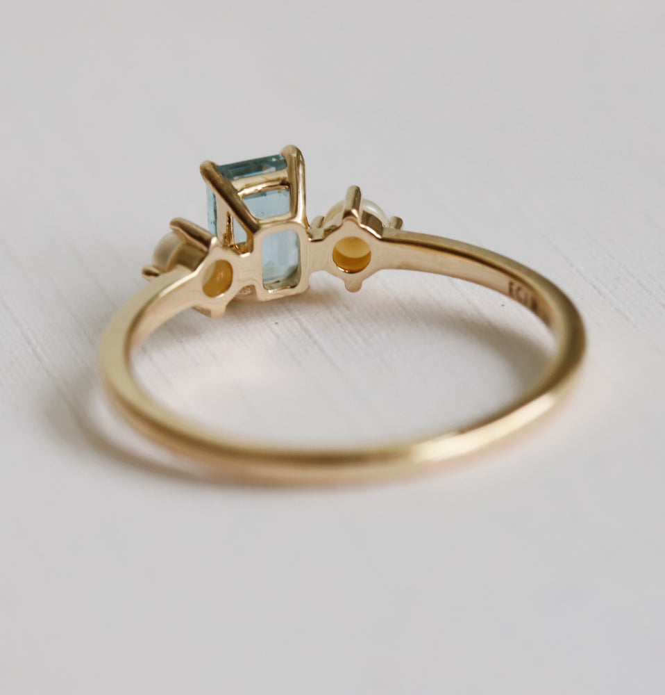 EVA | 0.7 ct. Emerald Cut Aquamarine and Pearl Side Stone Ring