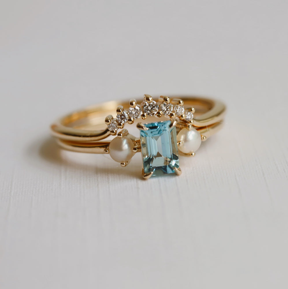 EVA | 0.7 ct. Emerald Cut Aquamarine and Pearl Side Stone Ring