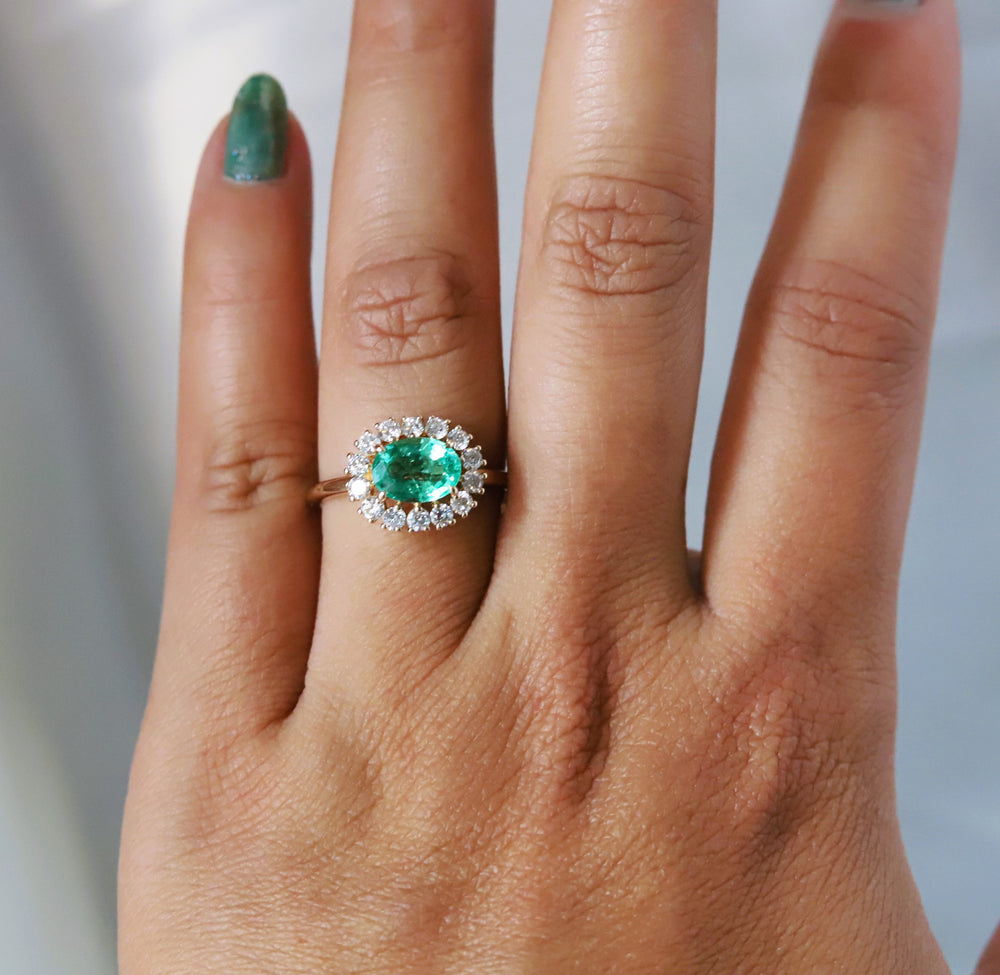 Emma | 1 ct. Oval Emerald East West Halo Ring