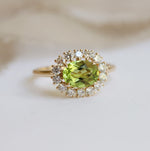 Emma | 1 ct. Oval Peridot East West Halo Ring