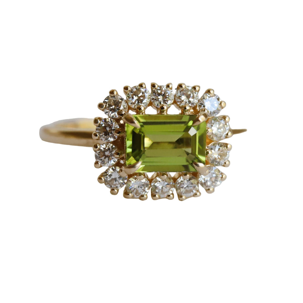 Emma | 1 ct. Emerald Cut Peridot East West Halo Ring