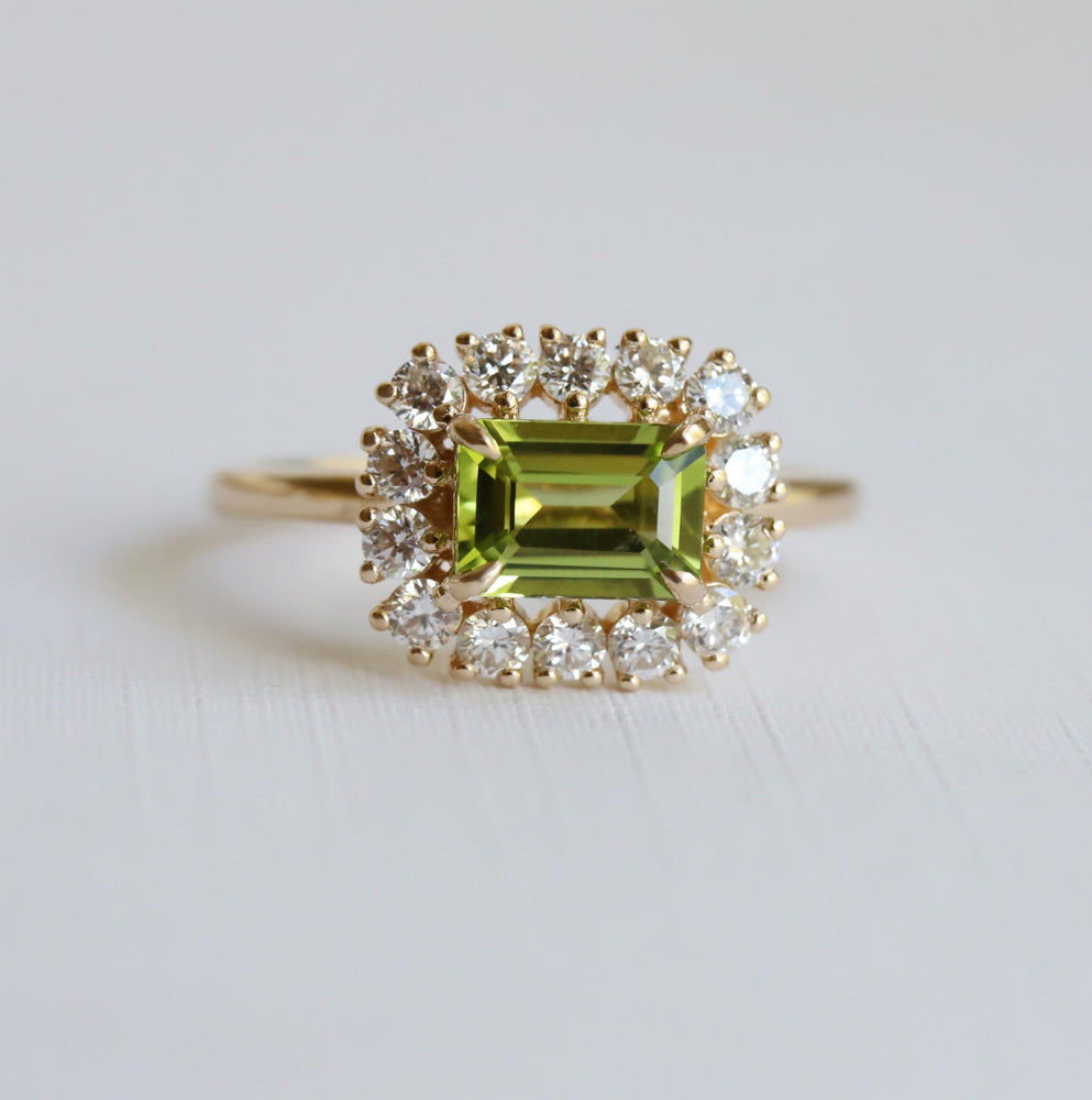 Emma | 1 ct. Emerald Cut Peridot East West Halo Ring