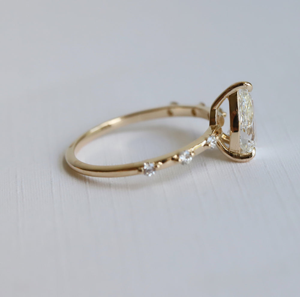 Aurora | 1 ct. Pear Diamond Accented Ring
