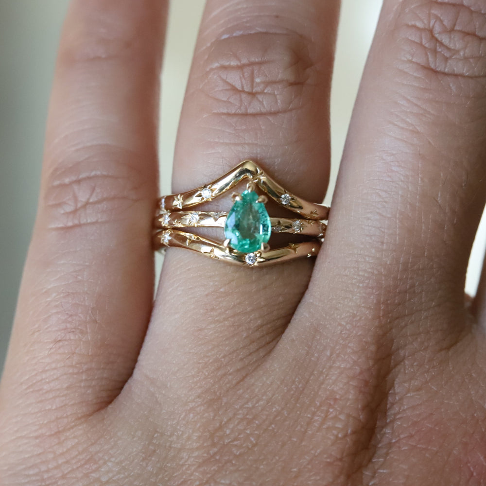 Stella | Pear Emerald Starburst Ring