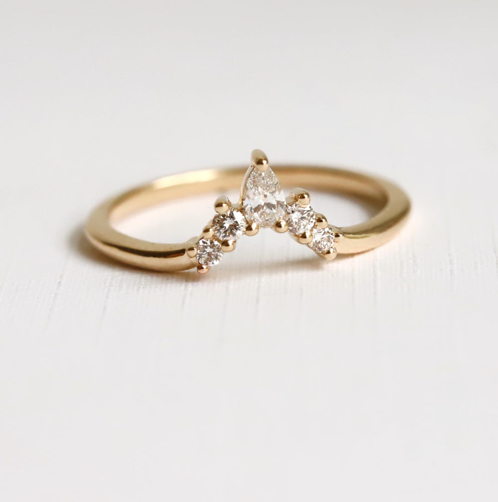 Lily Crown No.3