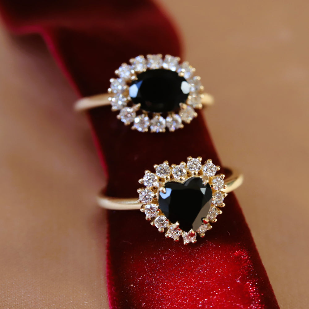 Emma | 1 ct. Heart Black Onyx Halo Ring
