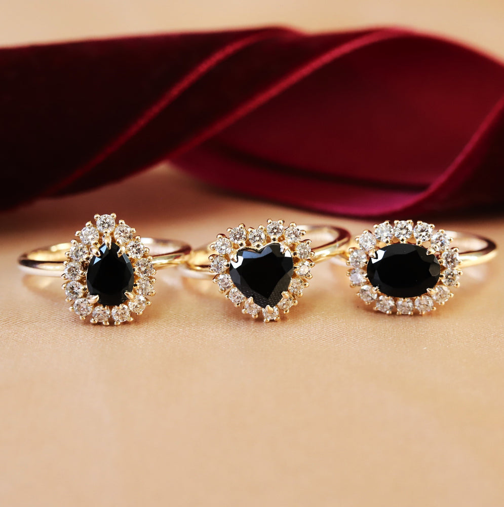 Emma | 1 ct. Heart Black Onyx Halo Ring