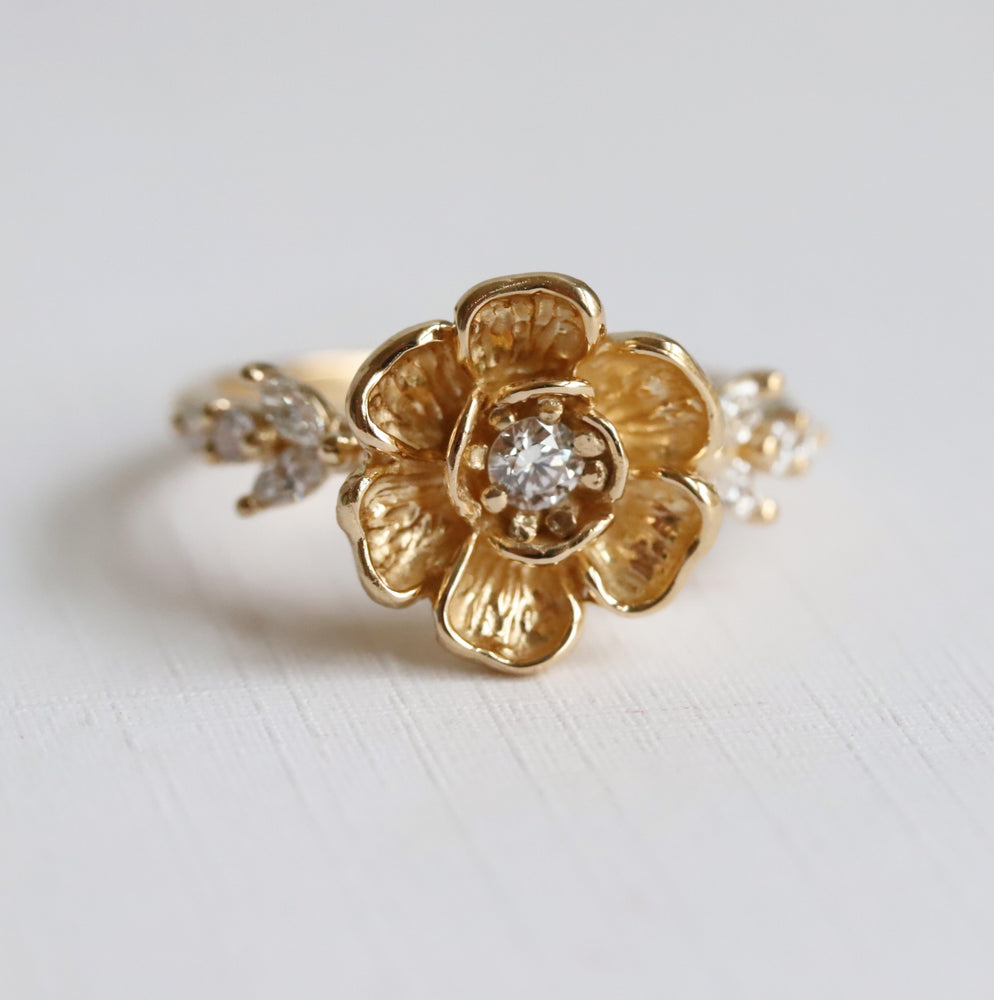 Peony No.4 | Peony Diamond Ring