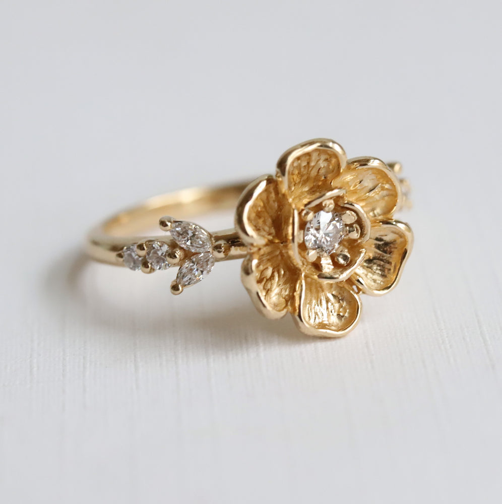 Peony No.4 | Peony Diamond Ring