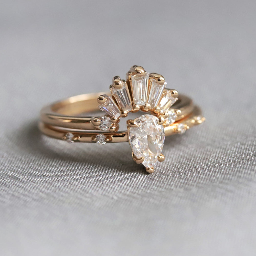 Aurora | 0.3 ct. Pear Cut Diamond Accented Ring