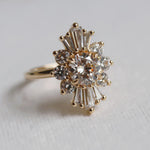 DECORA | Round Lab-Grown Diamond Halo Ring