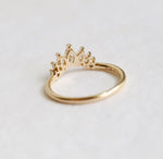 Evelina Crown