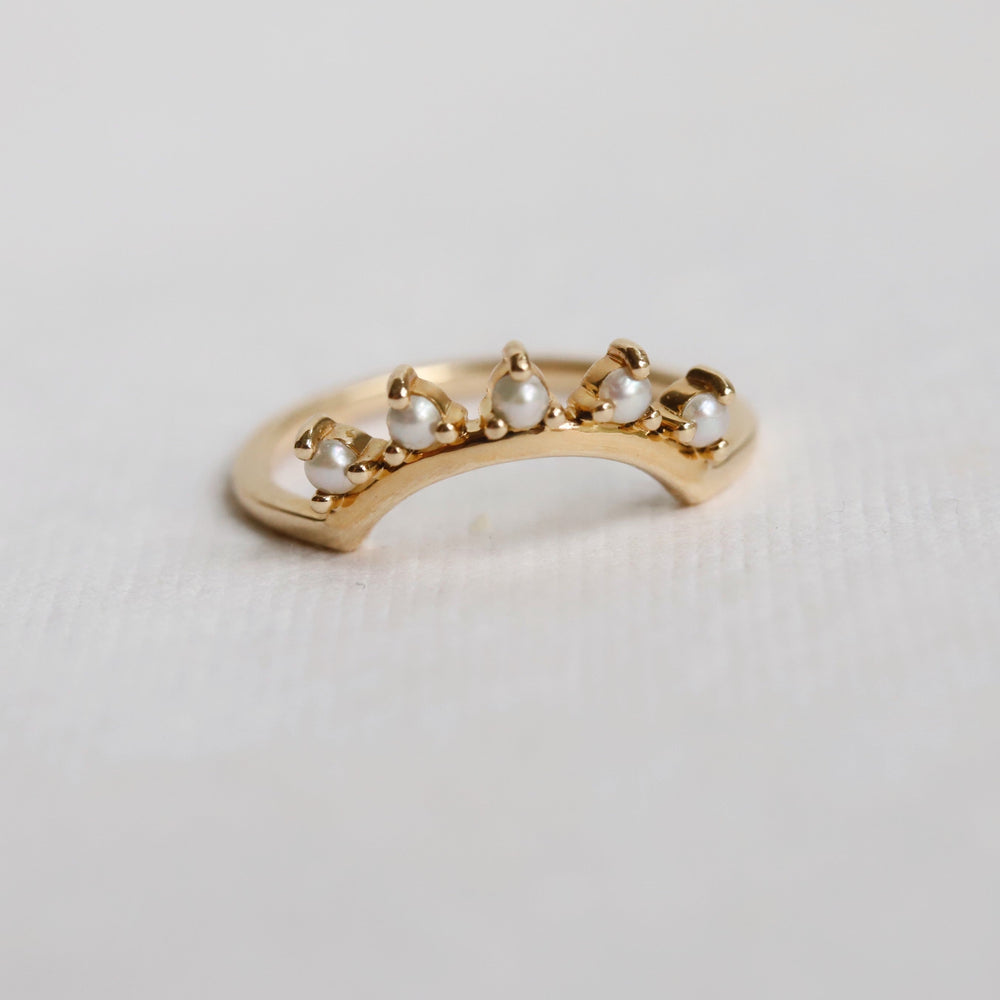 JOY | 5-Stone Arch Band in Pearl