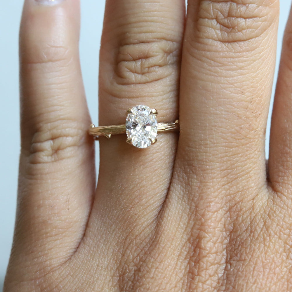Acacia | 1 ct. Oval Diamond Solitaire Ring