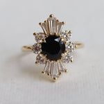 DECORA | Round Black Center Stone & White Diamond Halo Ring