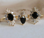 DECORA | Round Black Center Stone & White Diamond Halo Ring