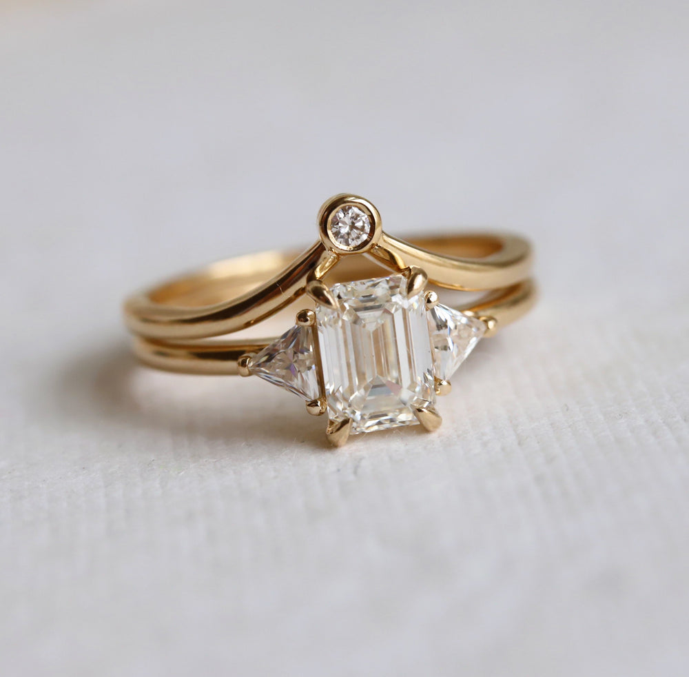 Alexis | 1 ct. Emerald Cut Lab-Grown Diamond & Triangle Side Stone Ring