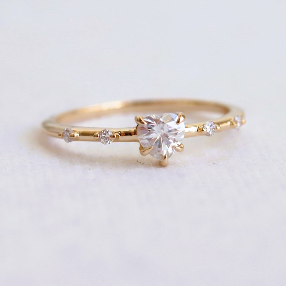 Aurora | 4 mm Heart Moissanite Accented Ring