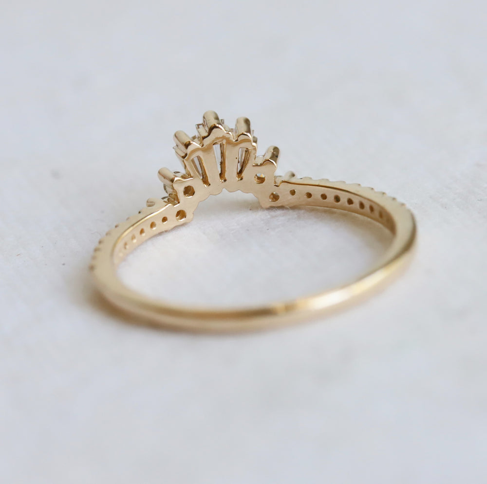 Empress Crown No.3 (Pave' Band)