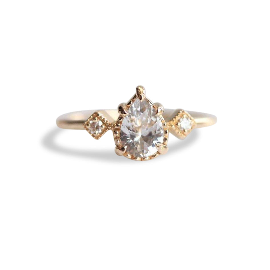 Cara | Pear Diamond Triple Station Ring