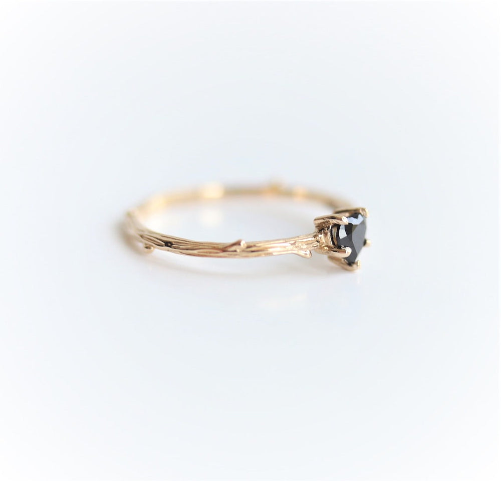 Acacia | 4 mm Heart Black Onyx Twig Engagement Ring - Emi Conner Jewelry 