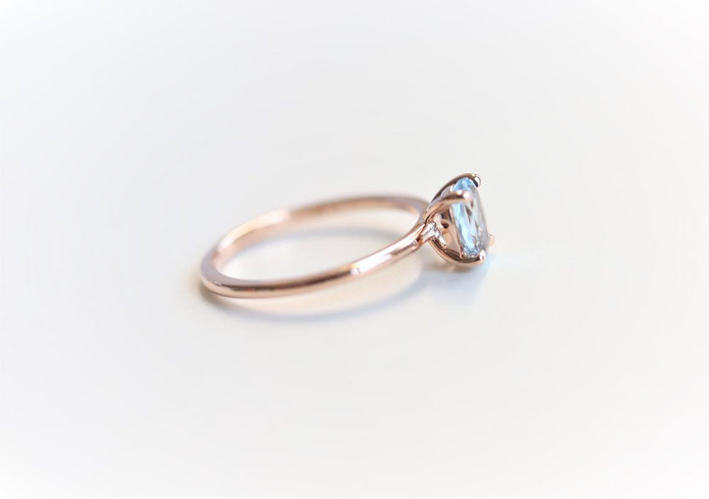 ALVA | 14K 0.7 ct Oval Aquamarine Dainty Solitaire Ring - Emi Conner Jewelry 