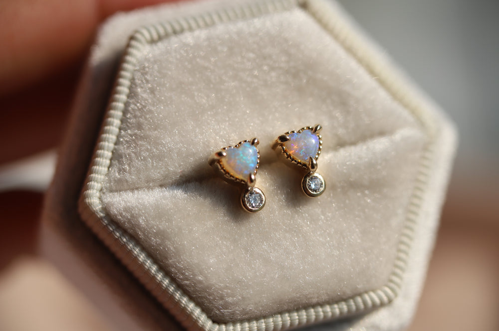Ariya | 4 mm14K Heart Australian Opal & Diamond Accent Stud Earrings - Emi Conner Jewelry 