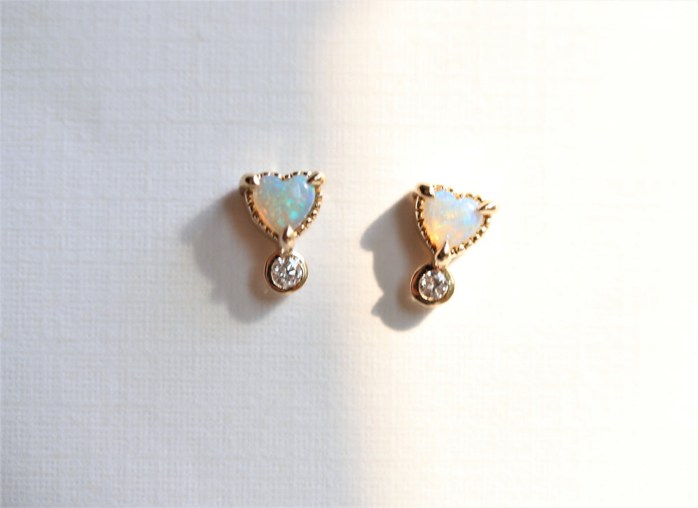 Ariya | 4 mm14K Heart Australian Opal & Diamond Accent Stud Earrings - Emi Conner Jewelry 