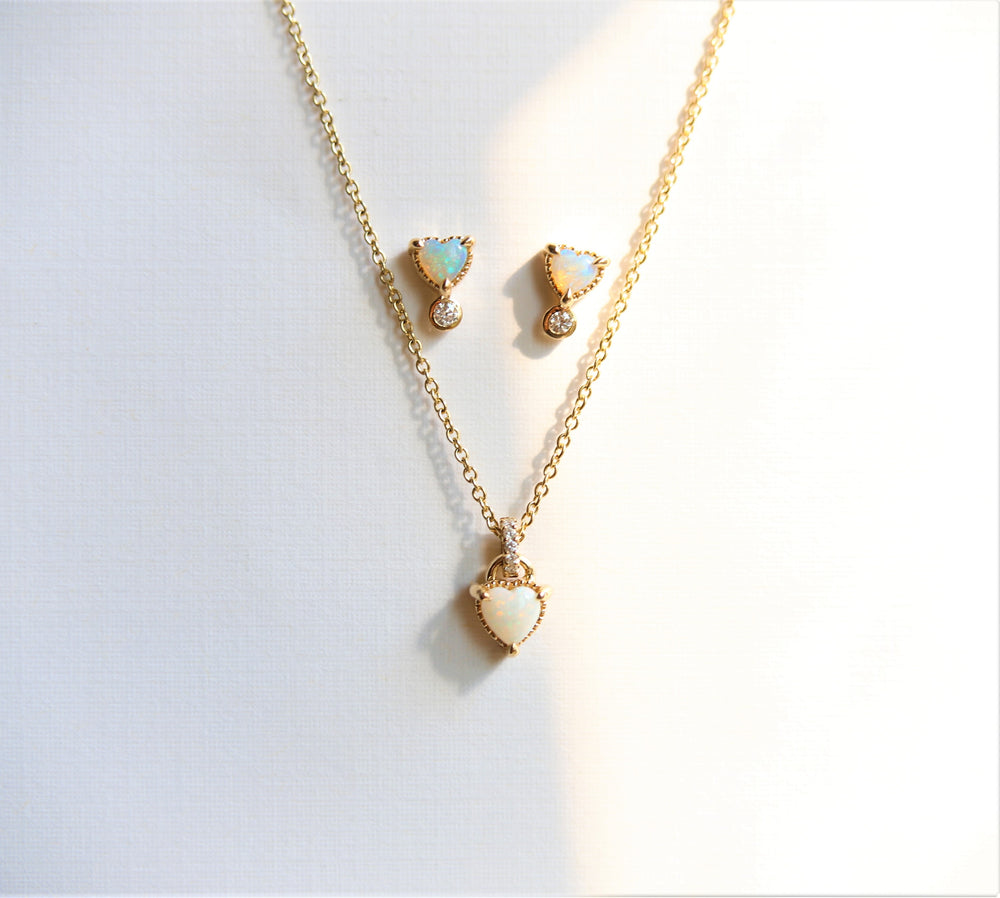 Ariya | 4 mm14K Heart Australian Opal & Diamond Accent Stud Earrings - Emi Conner Jewelry 