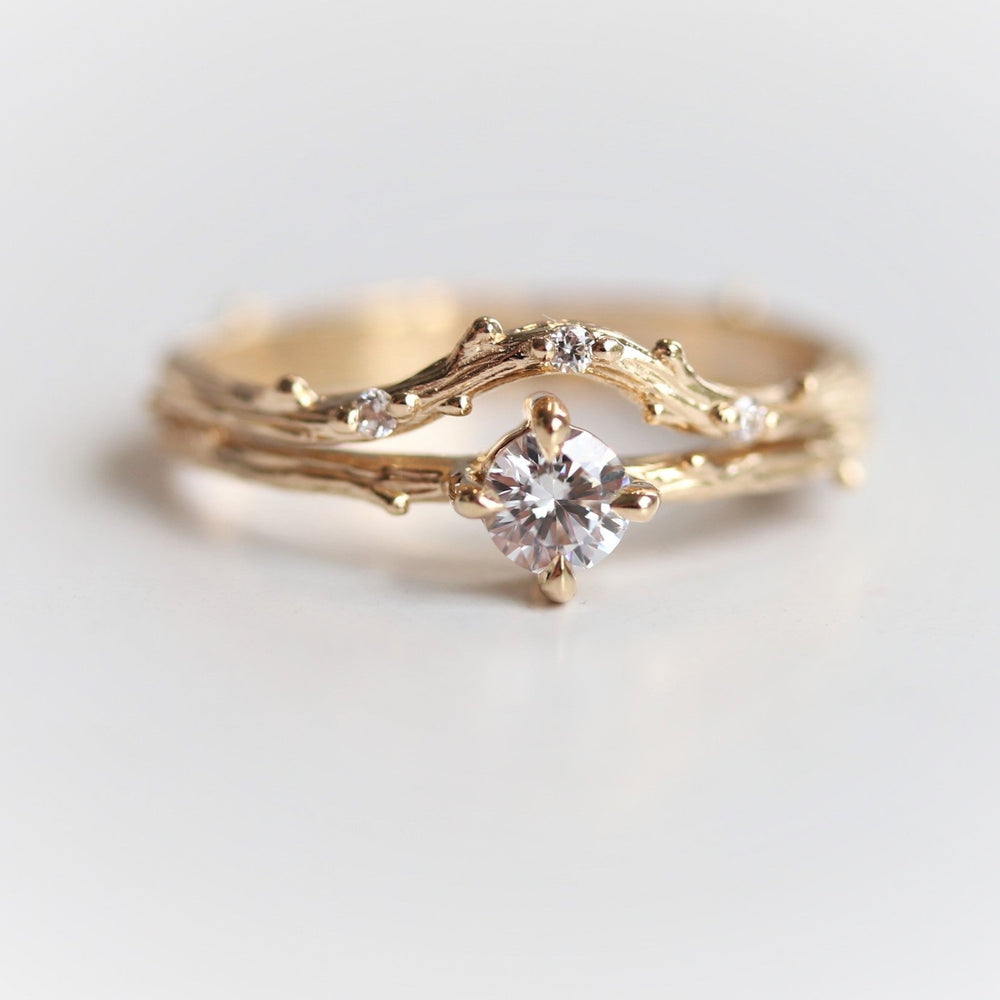 Acacia | 4 mm Round Moissanite Twig Engagement Ring - Emi Conner Jewelry 