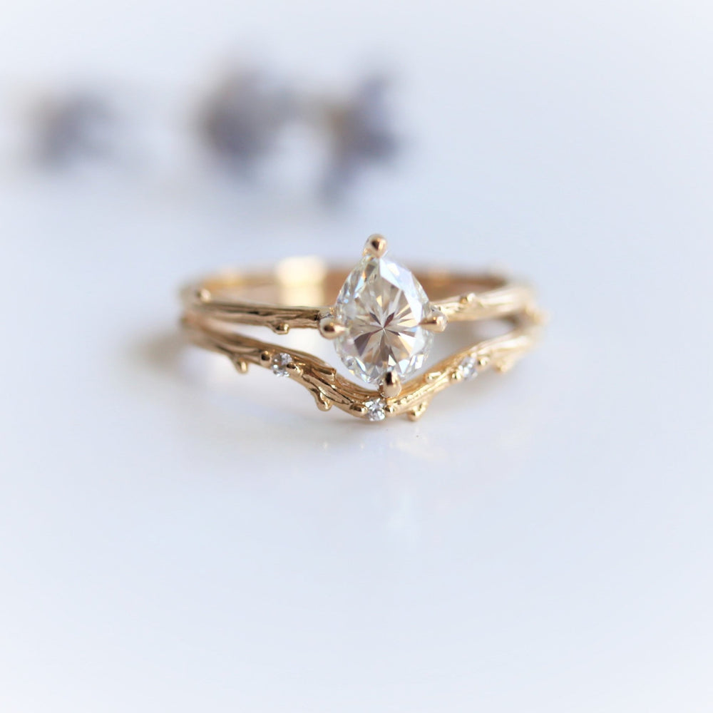 Acacia | 7x5 mm Pear Cut Moissanite Twig Engagement Ring - Emi Conner Jewelry 