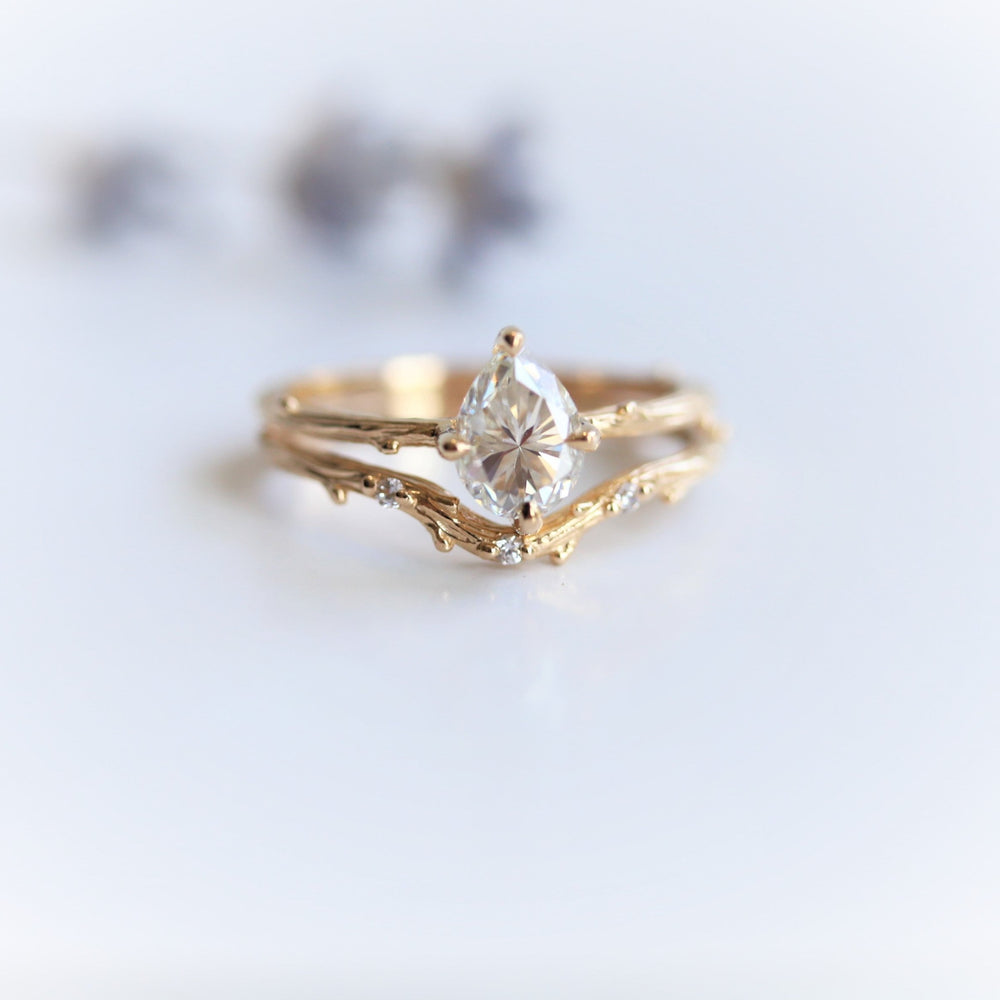 Acacia | Twig Diamond Curve Band - Emi Conner Jewelry 