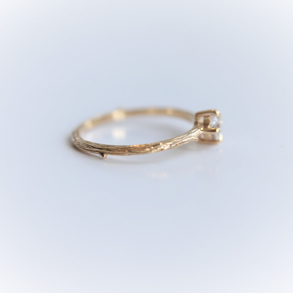 Acacia | 4 mm Round Moissanite Twig Engagement Ring - Emi Conner Jewelry 