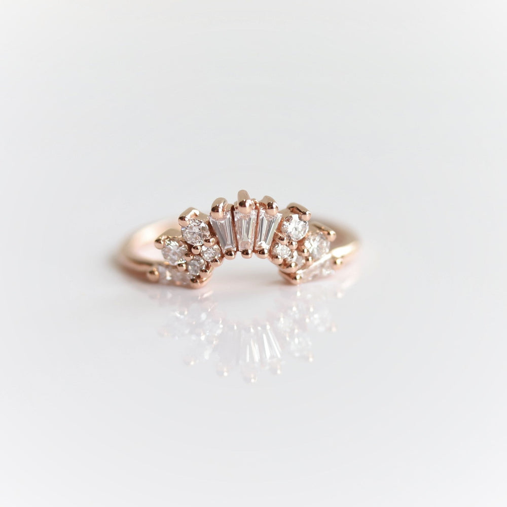 Victoria Crown No.2 | 14K + 0.4 CT. Diamond and Lab Grown Diamond Crown Contour Band - Emi Conner Jewelry 
