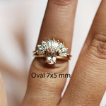 Victoria Crown No.2 | 14K + 0.4 CT. Diamond and Lab Grown Diamond Crown Contour Band - Emi Conner Jewelry 