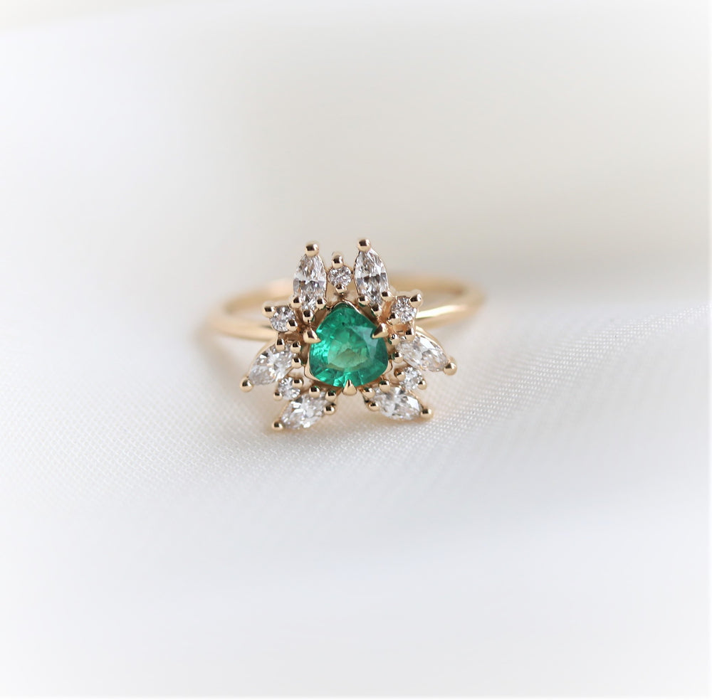 Layla | 14K Trillion Natural Zambian Emerald & Diamond Petite Cocktail Ring - Emi Conner Jewelry 