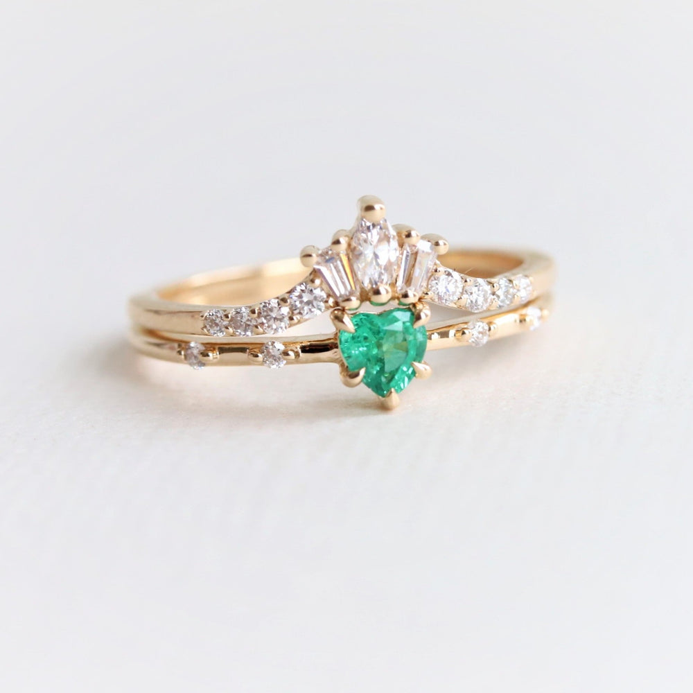Aurora Crown (Heart) | 14K Gold Diamond Contour Band - Emi Conner Jewelry 