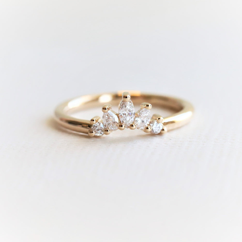 Everett Crown No.3 | 14K Diamond Crown Straight Band - Emi Conner Jewelry 