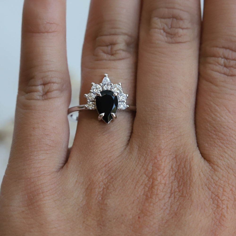 Ophelia XL | Pear Black Onyx & Diamond