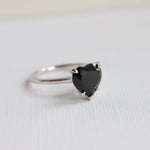 WYN Classic | 10 mm Heart Black Onyx