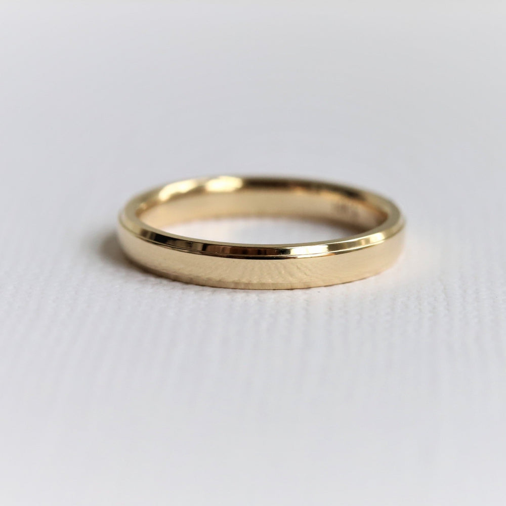 3 mm Beveled Edge Wedding Band